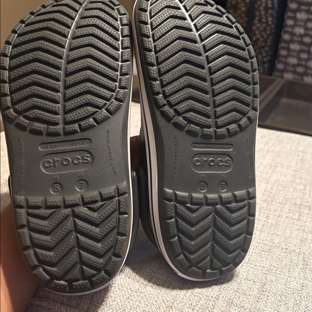 Black Crocs - Picture 3 of 3